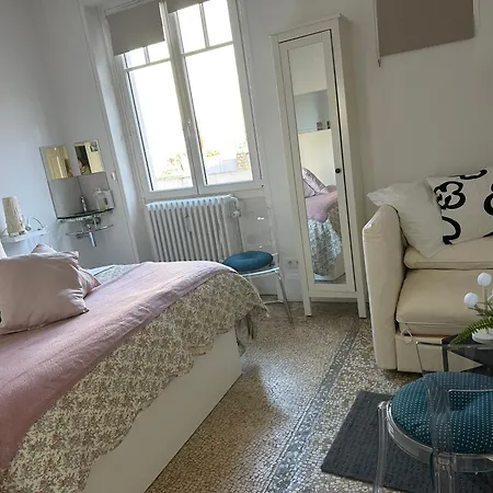 Apartman Ideal Art Deco Compris Un Parking Prive Securise Darcy Liberte Centre Gare-ville