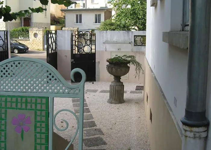 Ideal Art Deco Compris Un Parking Prive Securise Darcy Liberte Centre Gare-ville Apartman Dijon